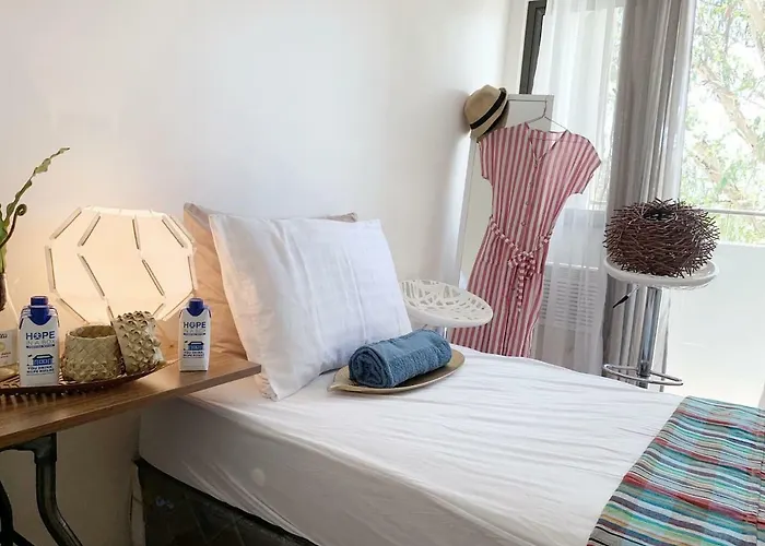 Lovelocal Living By Msjhomes *